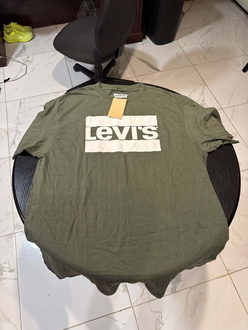 Levi's Men's Graphic Housemark Short Sleeve T-Shirt - Olive Green